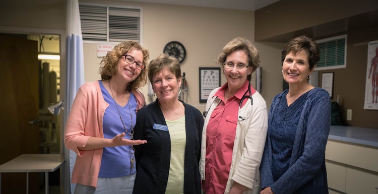 medical clinic volunteers