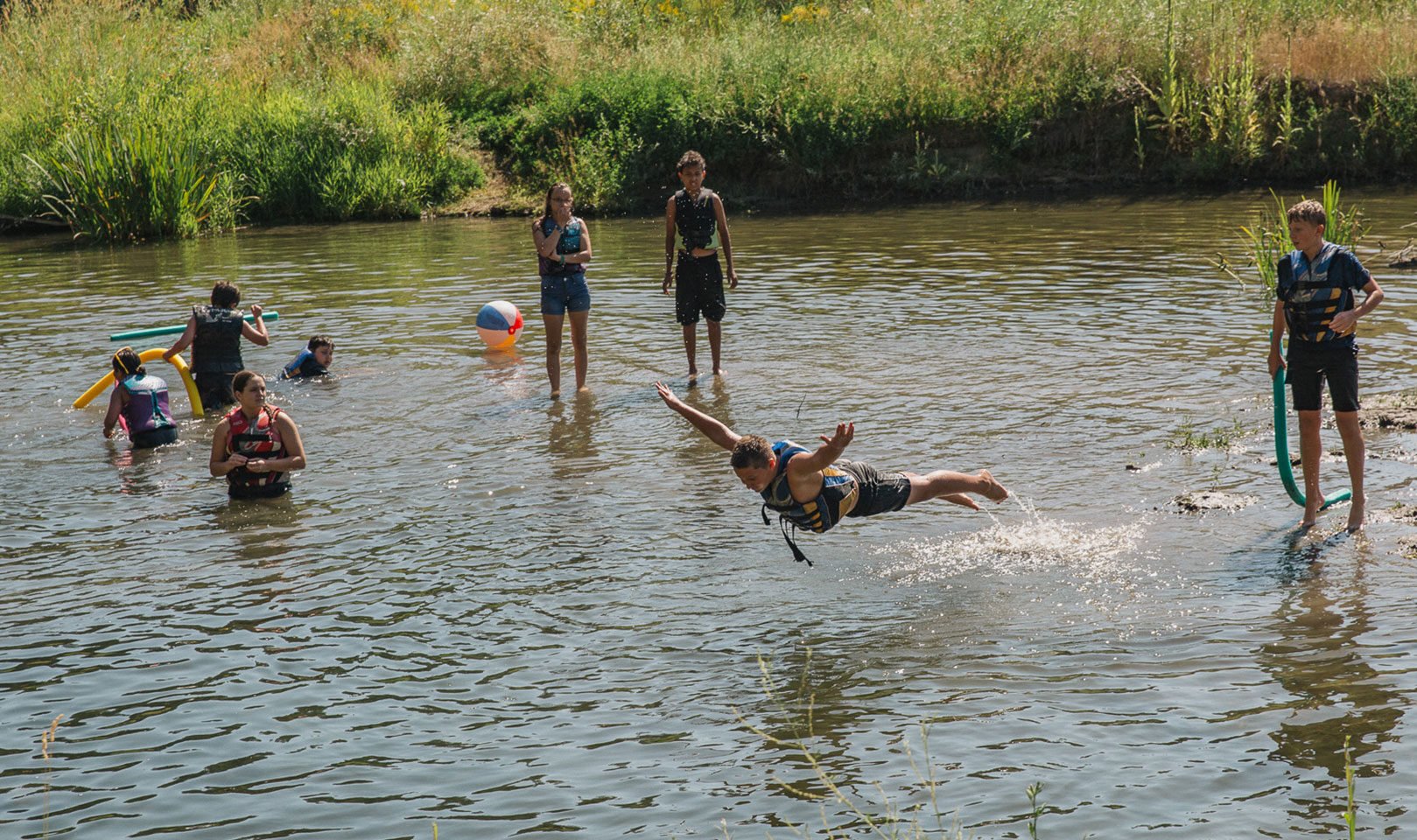 Kids-in-River