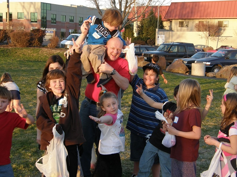 Ron volunteers at the Crisis Shelter to try to fill the gap for children who are estranged from their biological fathers.