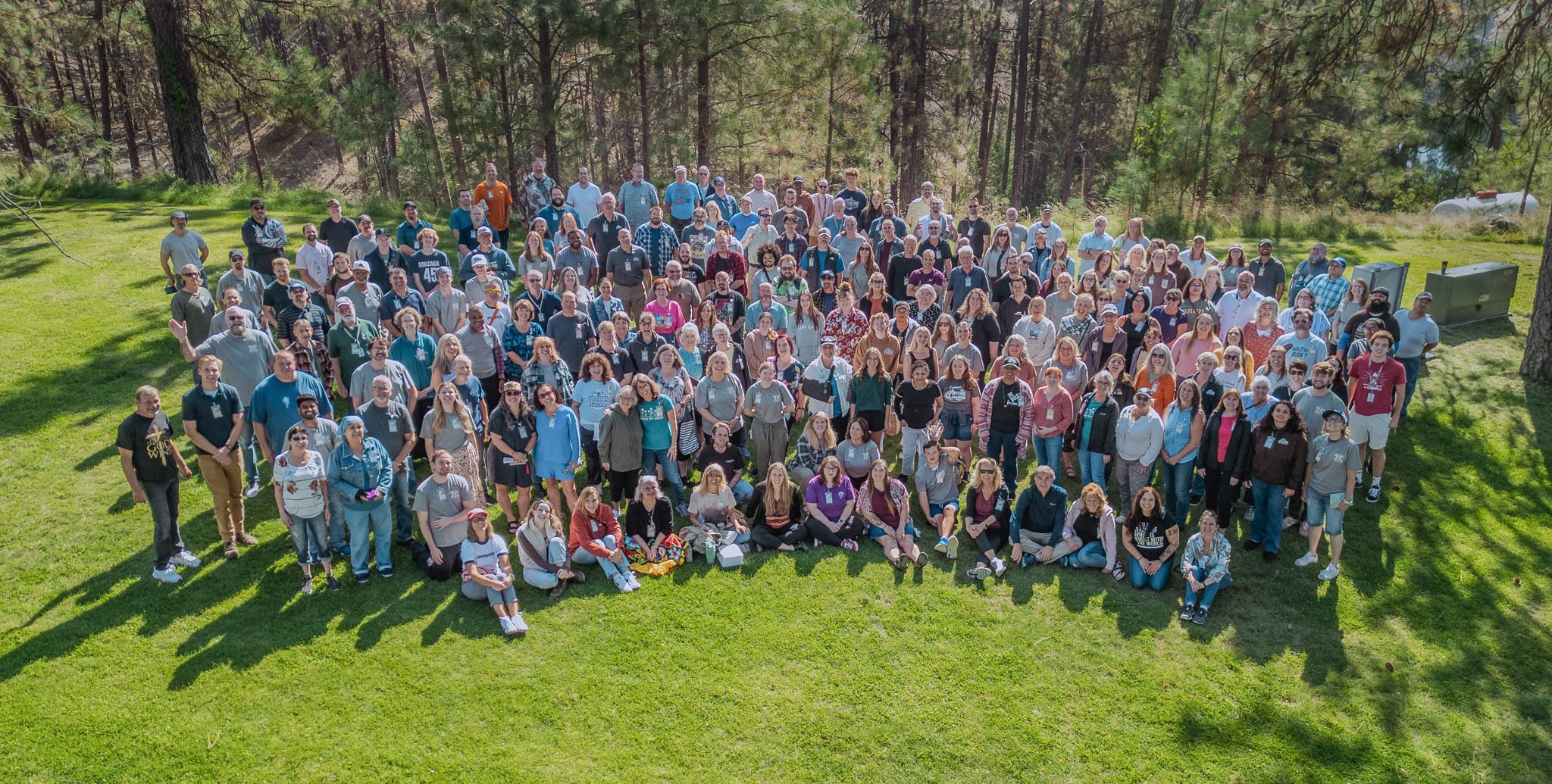 Staff-retreat-group-ugm-1